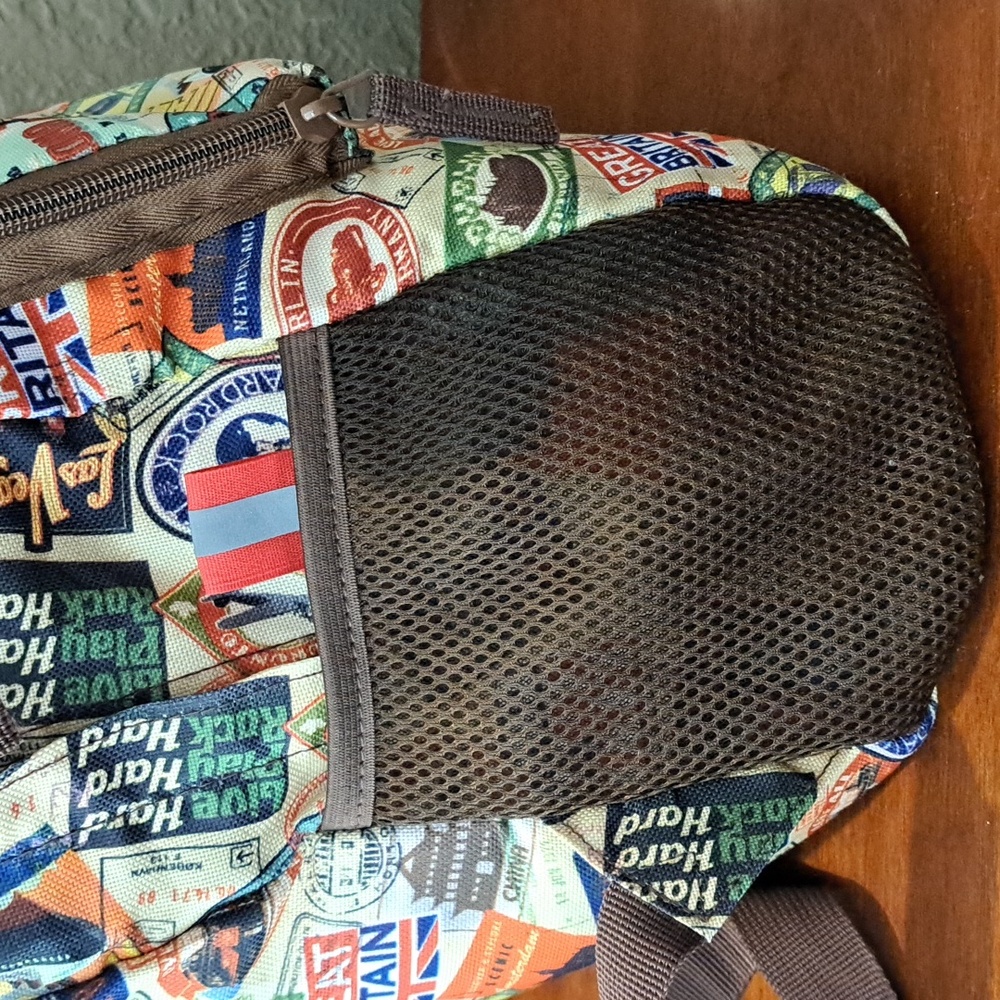 Hard Rock Foldable Backpack - Picture 7 of 10